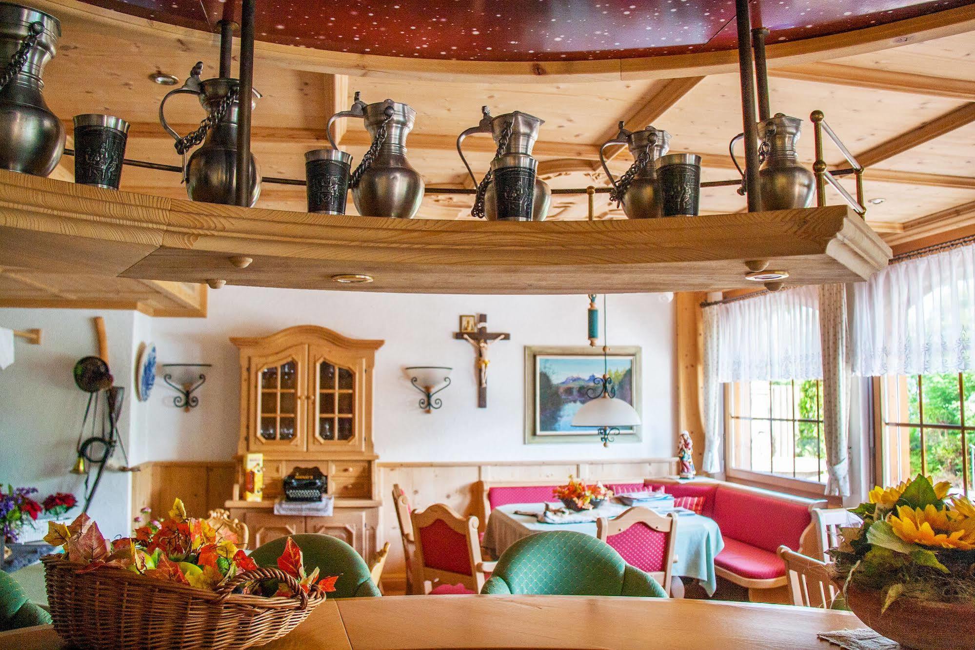 Seehotel Boutique Jaegerhof-Hubertus ファウレンゼー エクステリア 写真